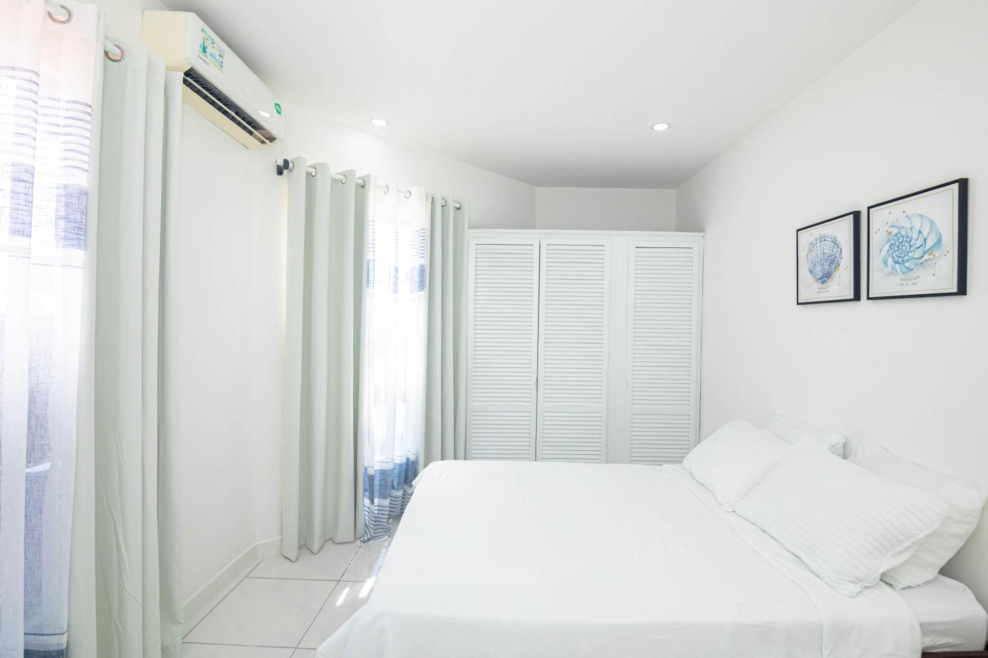 Apartamentos Cristal Quepos Exterior foto
