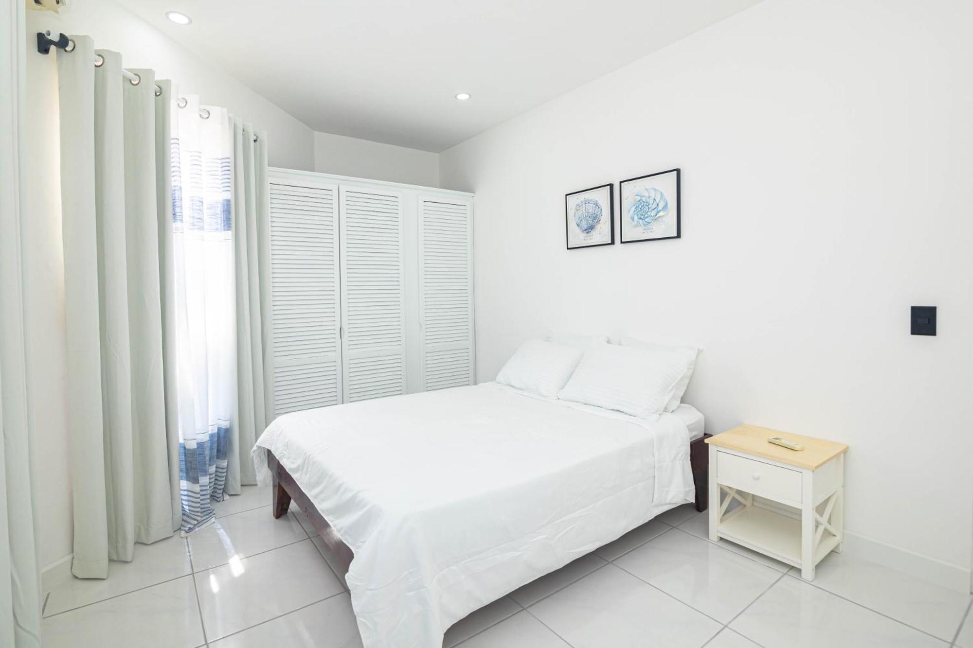 Apartamentos Cristal Quepos Exterior foto