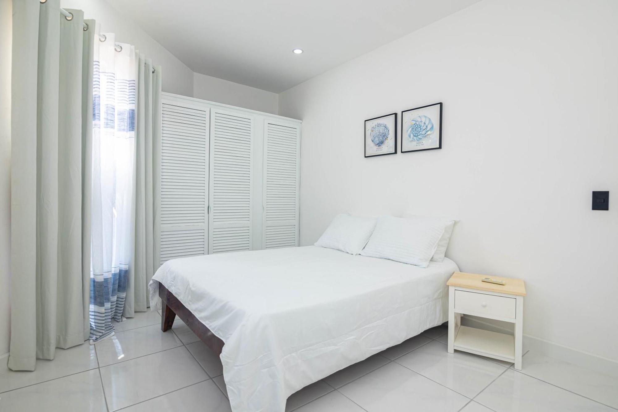Apartamentos Cristal Quepos Exterior foto