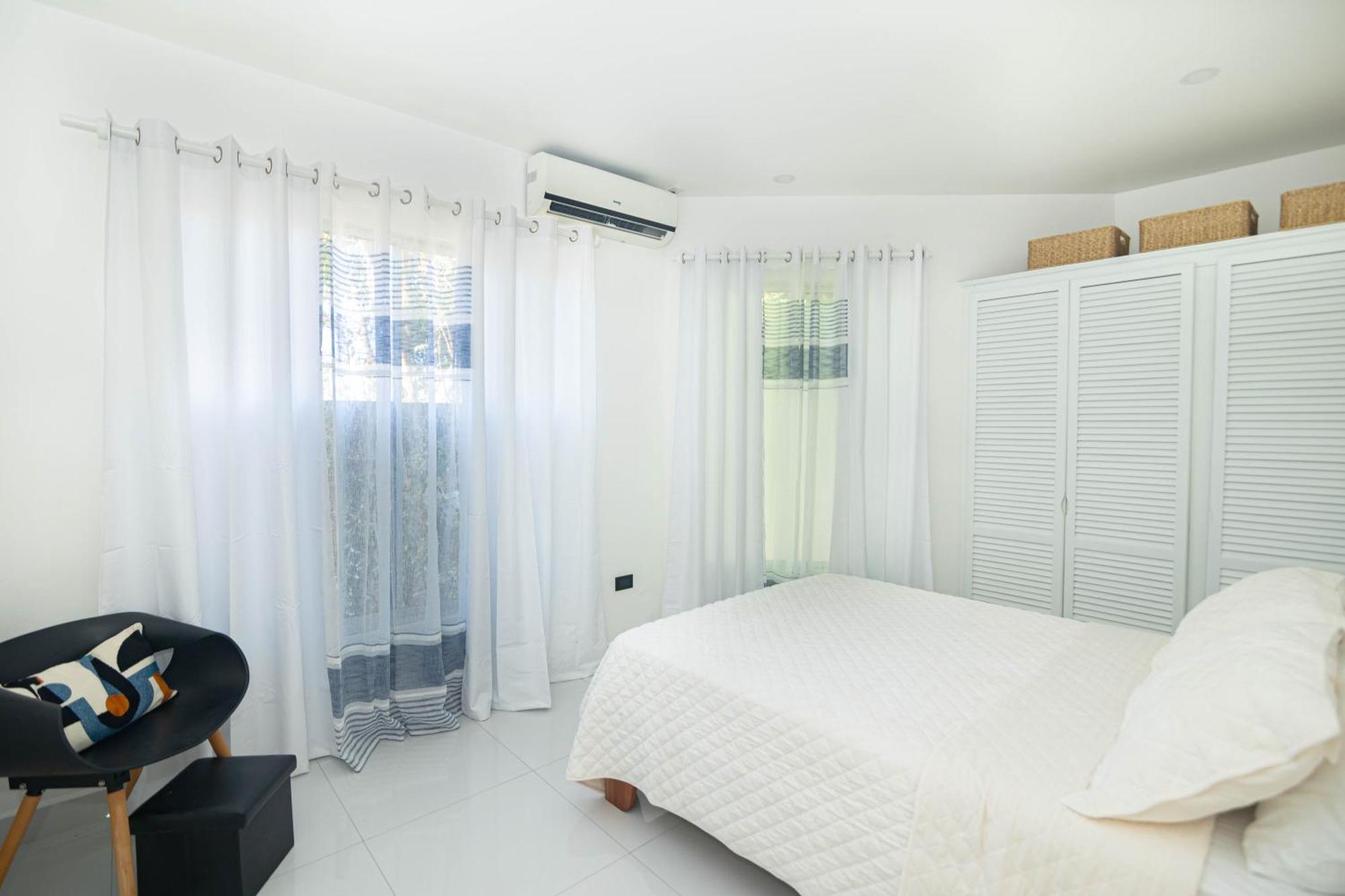 Apartamentos Cristal Quepos Exterior foto